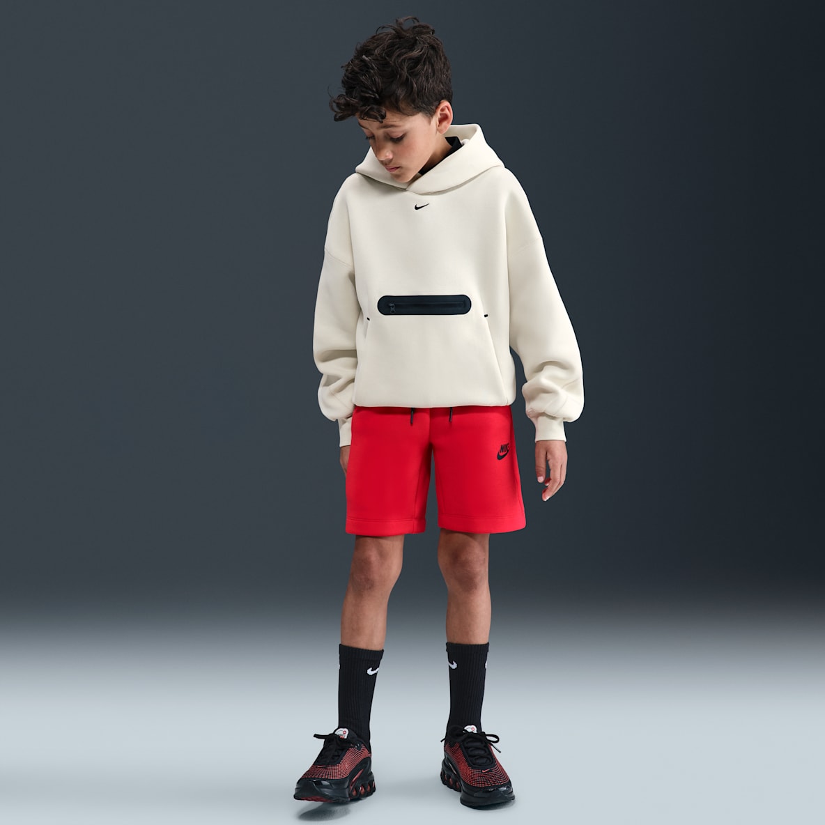 Big Kids (XS - XL) Red Nike Tech Fleece. Nike.com